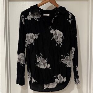 Equipment Black and Gray Floral Silk Shirt Sz S